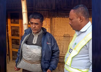 মৌলভীবাজারে তীব্র গরমেও জ্যাকেট গায়ে, ভেতর মিললো গাঁজা