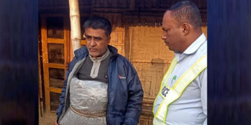 মৌলভীবাজারে তীব্র গরমেও জ্যাকেট গায়ে, ভেতর মিললো গাঁজা