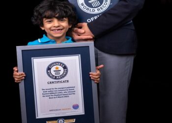  বই প্রকাশ করে ৪ বছর বয়সেই গিনেস রেকর্ড 