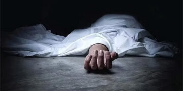 কাতার প্রবাসী স্বামীকে ভিডিওকলে রেখে স্ত্রীর আত্মহত্যা