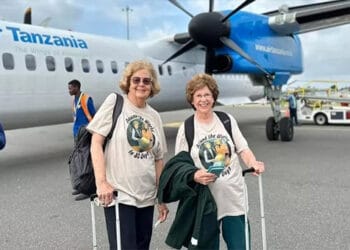 আশি দিনে ৮১ বছরের দুই বান্ধবীর বিশ্বভ্রমণ