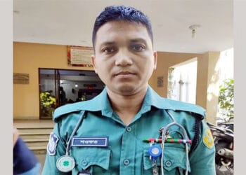 চাকরি হারালেন ‘মানবিক পুলিশ’ শওকত