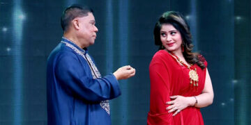 এবার পাকিস্তানি গজল গাইলেন ড. মাহফুজুর রহমান