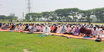 তীব্র গরমে বৃষ্টির জন্য রাজধানীতে বিশেষ নামাজ আদায়