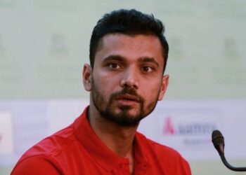 মাশরাফি বাংলাদেশের প্রথম ব্যক্তি যিনি এমসিসির আজীবন সদস্য হলেন