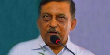 স্বরাষ্ট্রমন্ত্রী ব্যবসায়ীদের ঝুঁকিপূর্ণ মার্কেট থেকে সরে আসার আহ্বান জানান