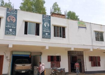 নওগাঁর রাণীনগরে ঘন্টায় ঘন্টায় পল্লী বিদ্যুতের লোডশেডিং, অতিষ্ঠ জনজীবন