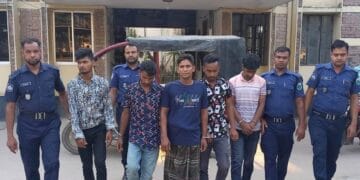 নওগাঁর রাণীনগরে আন্তঃজেলা চোর চক্রের ৫ সদস্য গ্রেফতার,