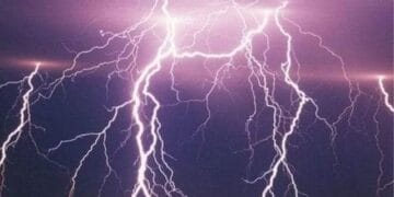 সুনামগঞ্জের তিন উপজেলায় বজ্রপাতে ৬ জনের প্রাণহানি ঘটেছে