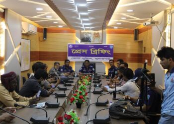 সুনামগঞ্জ সাংবাদিকদের সাথে পুলিশ সুপারের মত বিনিময়