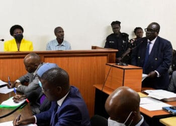 উগান্ডায় সরকারি টিন চুরি, মন্ত্রী আটক