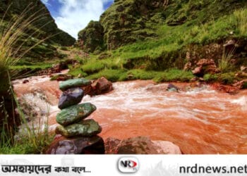 লাল নদী’ দেখলেই জুড়াবে চোখ