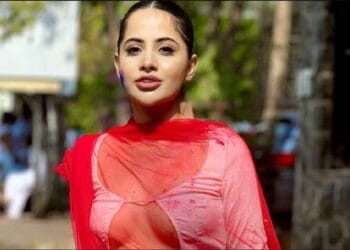 সেলফি তুলতে পয়সা চাইলেন উরফি