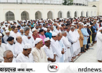 সিরাজুল আলম খানের প্রথম জানাজা অনুষ্ঠিত