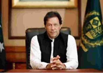 বিয়ে নিয়ে বিপদে পড়লেন ইমরান খান