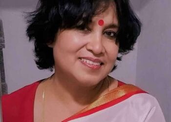 পদ্মা নদীর সুস্বাদু ইলিশ মাছ খুঁজছেন তসলিমা নাসরিন