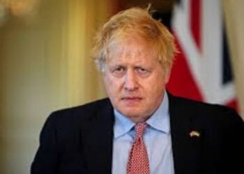 পুত্র সন্তানের বাবা হলেন যুক্তরাজ্যের সাবেক প্রধানমন্ত্রী