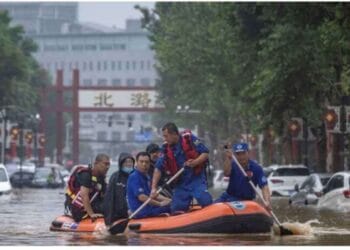 চীনের বেইজিং পাহাড়ে ঢলে বন্যায় ১১ জন নিহত হয়েছে