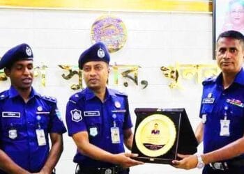 পাইকগাছা থানার ওসি রফিকুল ইসলাম খুলনা জেলায় দ্বিতীয় বার শ্রেষ্ঠ ওসি নির্বাচিত