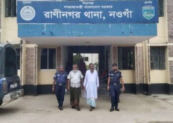 রাণীনগরে গোপন বৈঠক থেকে জামায়াত নেতাসহ গ্রেফতার-২