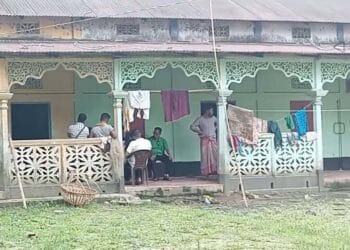 সুনামঞ্জ ছাতকে প্রবাসীর বাড়ি দখলের অভিযোগ