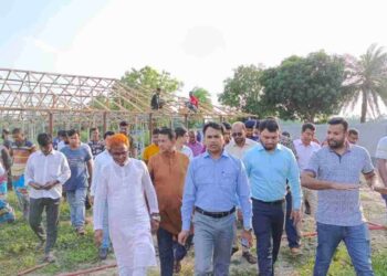রাণীনগরে চরমপন্থীদের পূর্ণবাসন প্রকল্পের কাজ পরিদর্শন করলেন জেলা প্রশাসক
