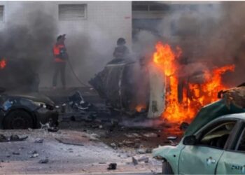 সংঘর্ষে উত্তাল ইসরায়েল-ফিলিস্তিন