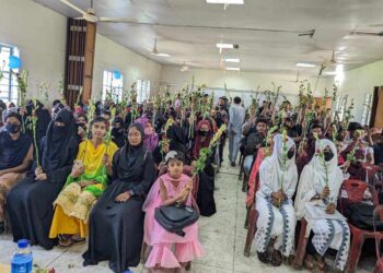 রাণীনগরের আবাদপুকুর মহাবিদ্যালয়ে নবীন বরণ অনুষ্ঠিত