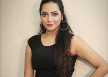 কলকাতায় বাংলাদেশি মডেল গ্রেপ্তার