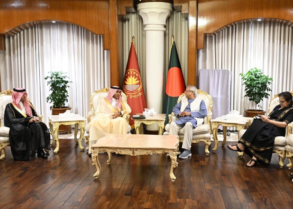 ছবি: প্রধান উপদেষ্টার ফেসবুক পেইজ