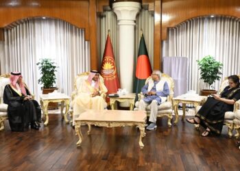 ফিউচার ইনভেস্টমেন্ট গ্লোবাল কনফারেন্সে প্রধান উপদেষ্টাকে সৌদি যুবরাজের আমন্ত্রণ