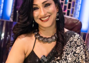 বাবার অনিচ্ছা সত্ত্বেও মায়ের সহযোগিতা পেয়েছেন: ঋতুপর্ণা সেনগুপ্ত