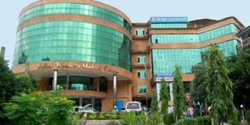 অপারেশনের ভয়ে সিলেটে মেডিকেল থেকে লাফ দিয়ে পড়ে যুবকের মৃত্যু