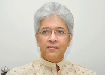 তরুণদের কলমেই সমাজের পরিবর্তনের শক্তি: শিল্প উপদেষ্টা