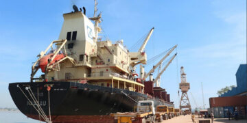 চট্টগ্রাম বন্দরের এনসিটিতে একদিনে রেকর্ড কনটেইনার হ্যান্ডলিং