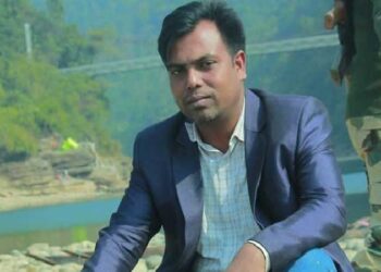 চাঁদাবাজি নিয়ে লাইভ, সাংবাদিককে কুপিয়ে হত্যা