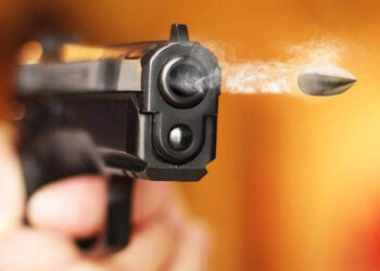 চারু মার্কেটে জিমে ঢুকে গুলিবর্ষণ