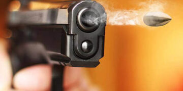 চারু মার্কেটে জিমে ঢুকে গুলিবর্ষণ