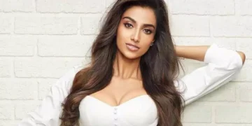 ‘ফোর্স ৩’ দিয়ে বলিউডে অভিষেক মীনাক্ষী চৌধুরীর