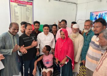 নেত্রকোনায় তারেক রহমানের উপহার পেলেন বিশেষ চাহিদা সম্পন্ন শিশু রিফাত