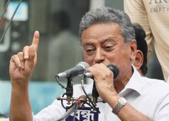 যদি কৃতিত্ব নিয়ে লড়াই করেন, দেশ এগোবে না: আমীর খসরু