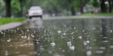 সাগরে লঘুচাপ, সারাদেশে টানা ৫ দিনের বৃষ্টির আভাস