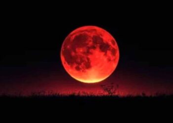 আজ পূর্ণগ্রাস চন্দ্রগ্রহণ