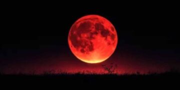 আজ পূর্ণগ্রাস চন্দ্রগ্রহণ