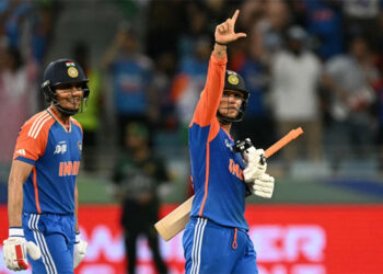 অভিষেকের ঝড়ে পাকিস্তানকে হারাল ভারত