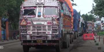 দুর্গাপূজা উপলক্ষে ভোমরা স্থলবন্দরে ৬ দিন আমদানি-রপ্তানি বন্ধ