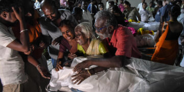 তামিলনাড়ুতে পদদলিত হয়ে নিহত ৪০ জন