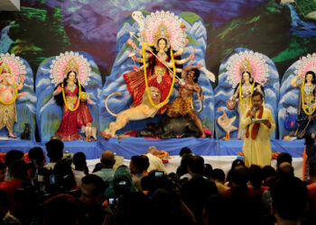 মহাসপ্তমীতে সারা দেশে আনন্দঘন পরিবেশ