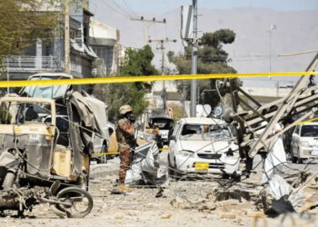 পাকিস্তানে ভয়াবহ আত্মঘাতী হামলায় নিহত ১০