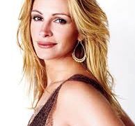 ৫৭ বছরেও অভিনয় থামছেন না জুলিয়া রবার্টস